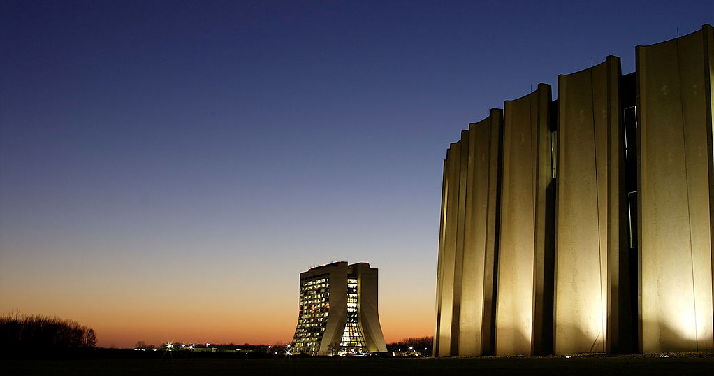Fermilab, Renzo Borgatti from Naperville, US, CC BY-SA 2.0 <https://creativecommons.org/licenses/by-sa/2.0>, via Wikimedia Commons